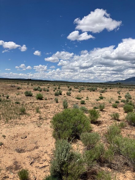 AC Valencia Rd, Taos, NM 87571