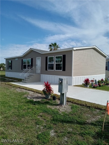 922 Yacht Club Way NW, Moore Haven, FL 33471
