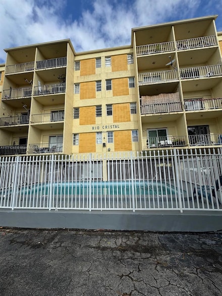453 SW 2nd St Unit 302C, Miami, FL 33130