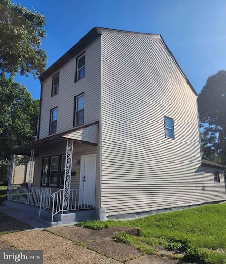 211 Broad St, Beverly, NJ 08010