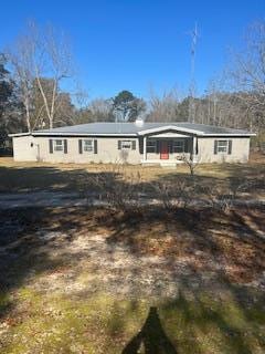 210 Lonnie Rd, Cottonwood, AL 36320