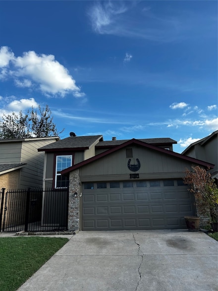 2816 Capella Cir, Garland, TX 75044