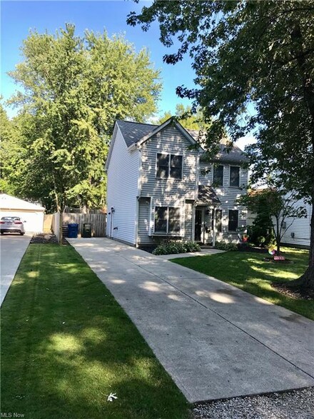 5603 Park St, Mentor On the Lake, OH 44060