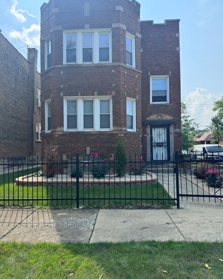9000 S Loomis St, Chicago, IL 60620