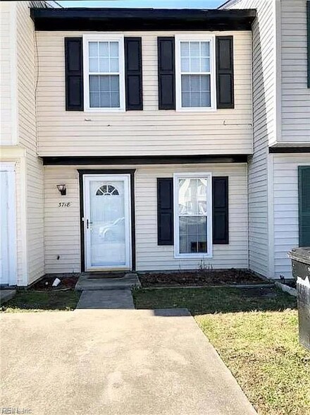 3718 Sugar Creek Cir, Portsmouth, VA 23703