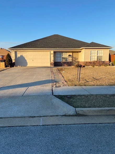 3530 Reynolds Ave, Springdale, AR 72764