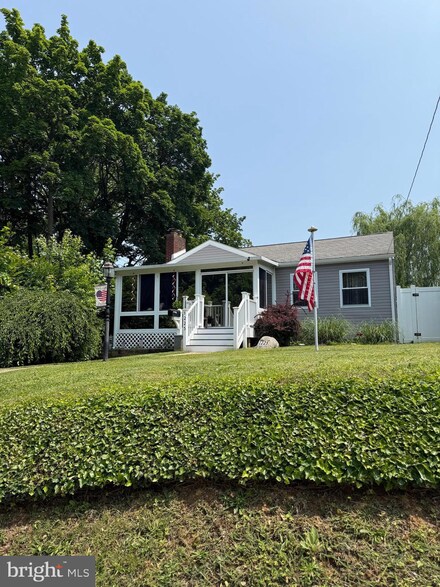 1225 Madison Ave, Prospect Park, PA 19076