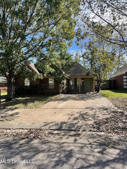 3751 Conrail Cir, Horn Lake, MS 38637
