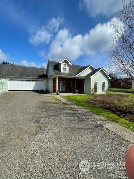 2515 S Fork Rd, Raymond, WA 98577