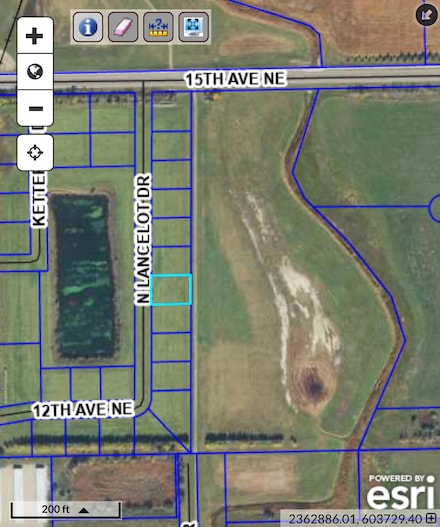 1218 Lancelot Dr, Aberdeen, SD 57401