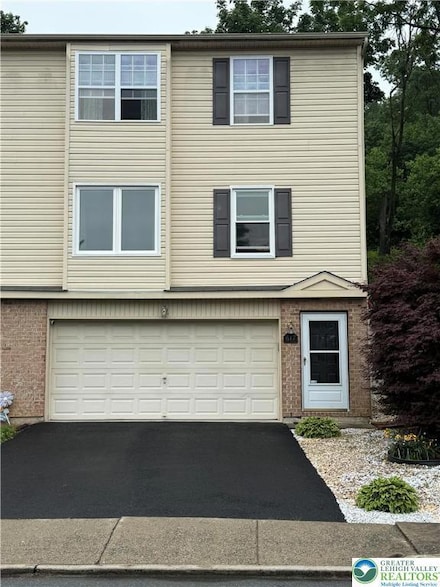 617 S Lehigh Gap St, Walnutport, PA 18088