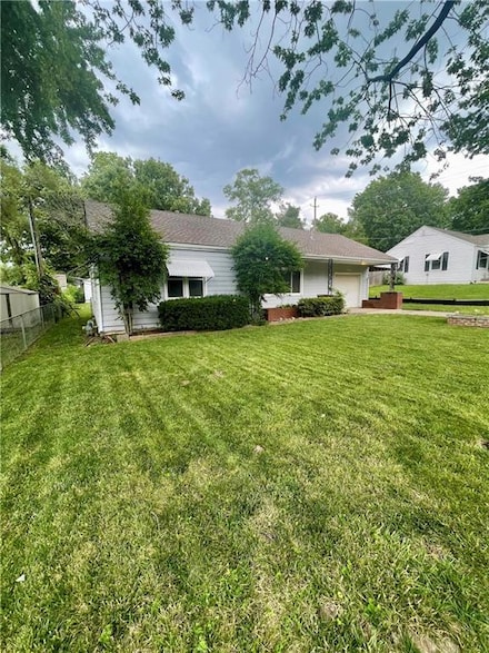 1212 W 33rd St, Independence, MO 64055