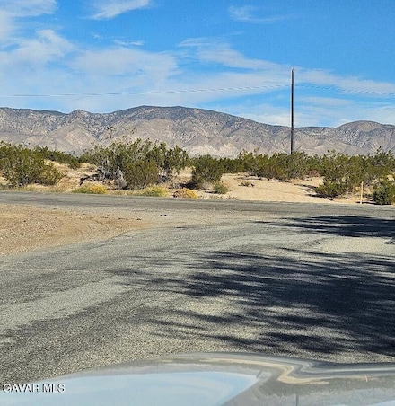 2768 Encina Ave, Mojave, CA 93501