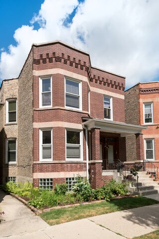 3650 N Leavitt St, Chicago, IL 60618