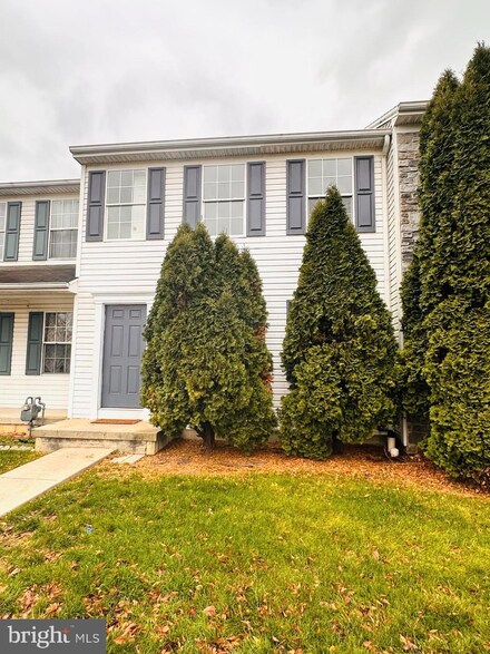 300 Charles Cir, York, PA 17406