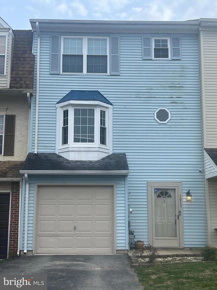 1037 Old Forge Rd, New Castle, DE 19720