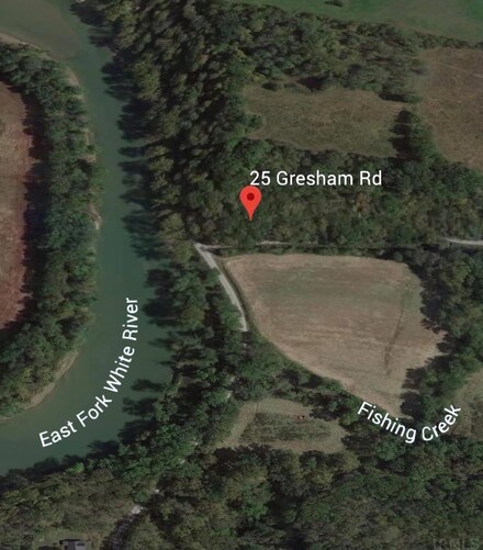 25 Gresham Rd, Mitchell, IN 47446