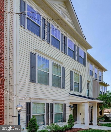1603 Sebring Ct, Occoquan, VA 22125