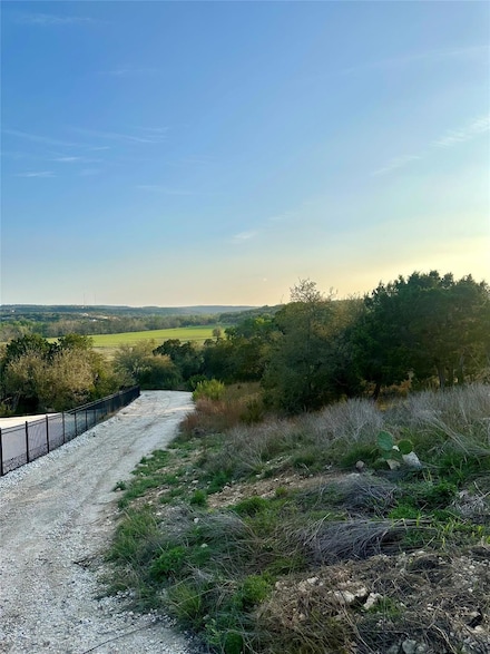 130 Double Tree Ln, Canyon Lake, TX 78133