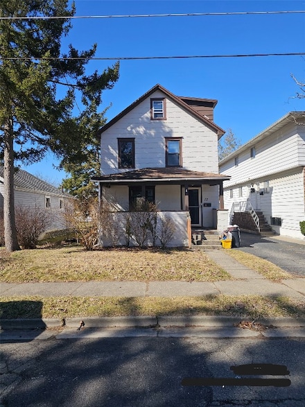 13 Jay St, Johnson City, NY 13790