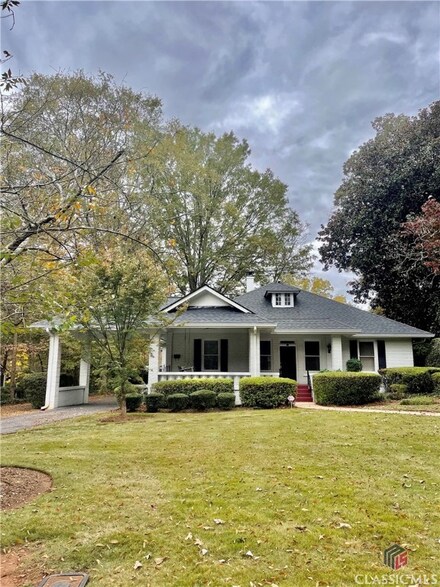 739 Cobb St, Athens, GA 30606