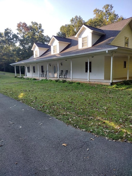 221 Hunter Ln, Marble, NC 28905