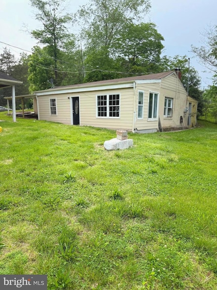 7421 Lake Dr, Manassas, VA 20111