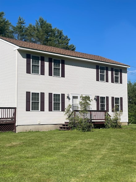 9 Crate Ln, Canaan, NH 03741