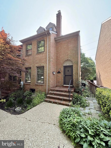 912 N Bancroft Pkwy, Wilmington, DE 19805