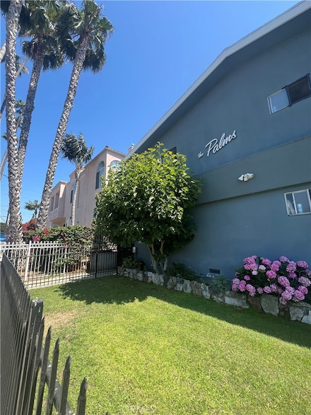 412 W Queen St, Inglewood, CA 90301
