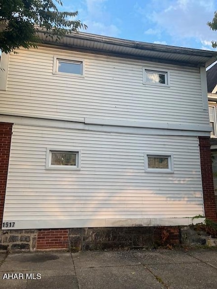 1917 6th Ave, Altoona, PA 16602