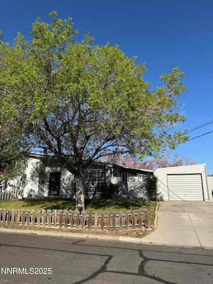 11303 Green Mountain St, Reno, NV 89506