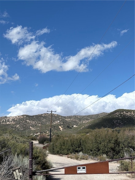 357321 Oak Springs Rd, Hesperia, CA 92345
