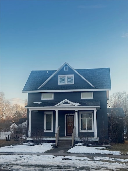 827 Broadway St, Eau Claire, WI 54703