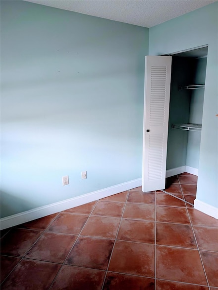 5182 Lake Loop Rd, Cooper City, FL 33330