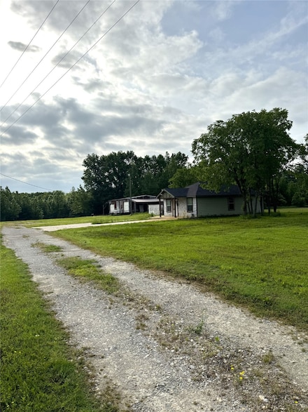 338 County Road 3010, Mount Pleasant, TX 75455