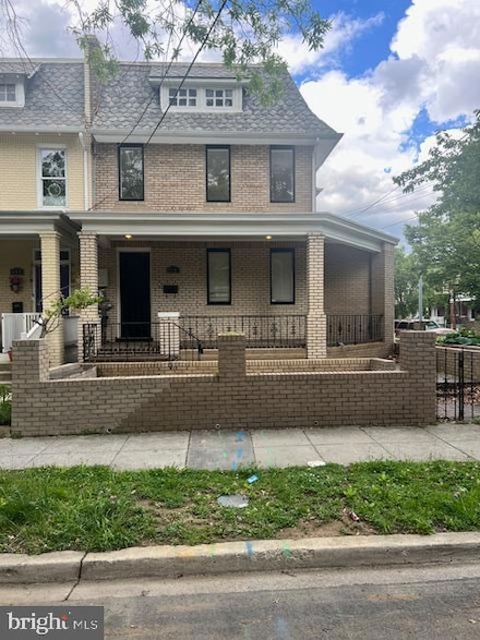 619 Allison St NW, Washington, DC 20011