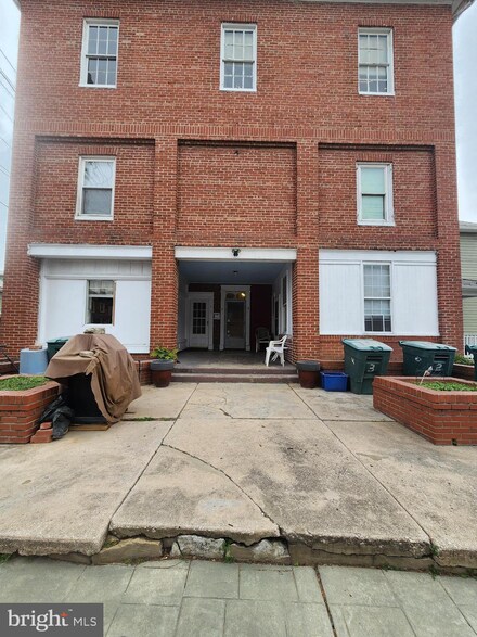 1 E Elger St Unit 2, Union Bridge, MD 21791