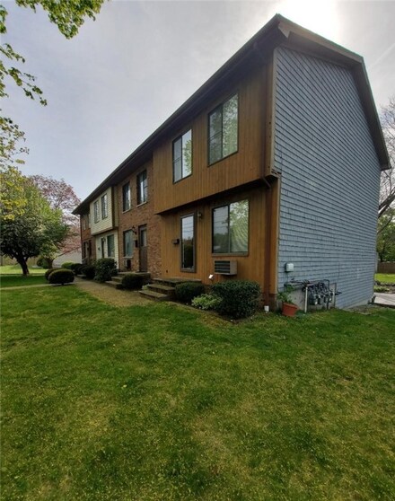 63 Esmond St Unit D, Smithfield, RI 02917