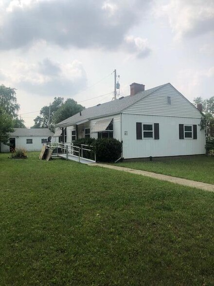 79 S Hampton Rd, Columbus, OH 43213