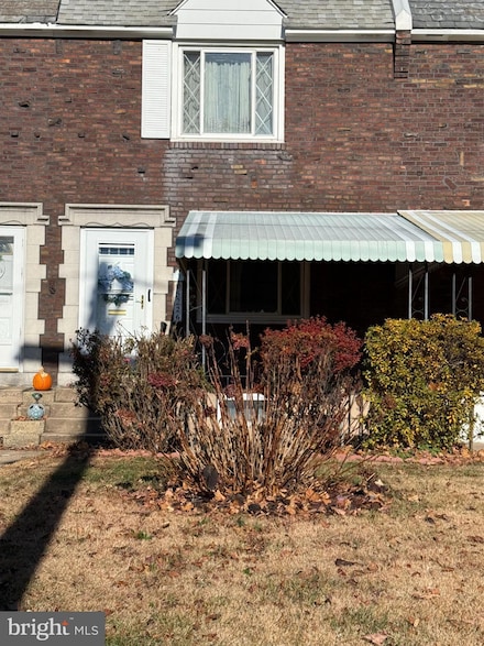 5226 Gramercy Dr, Clifton Heights, PA 19018