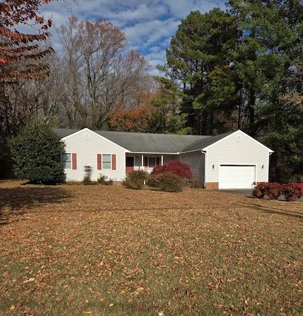 15439 Kings Hwy, Montross, VA 22520