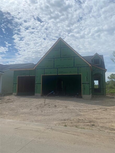 1350 SE Menlo Dr, Waukee, IA 50263