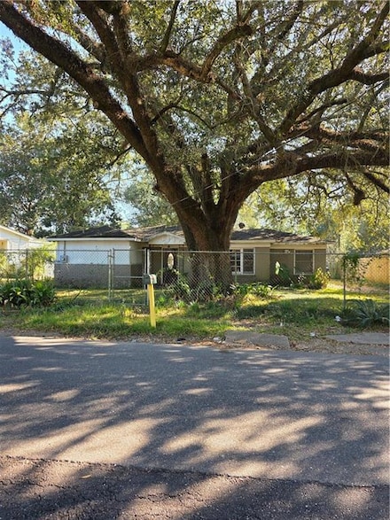 805 Platt Ave, Mobile, AL 36606