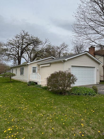 25564 W Arcade Dr N, Lake Villa, IL 60046