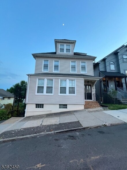 160 Silver Ave Unit 2, Hillside, NJ 07205