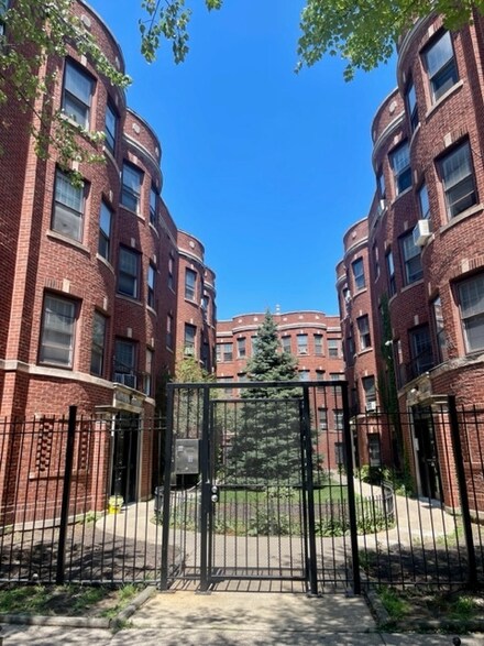 1072 W Thorndale Ave Unit 2L, Chicago, IL 60660
