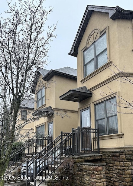 15 Perona Ln Unit B, Staten Island, NY 10308