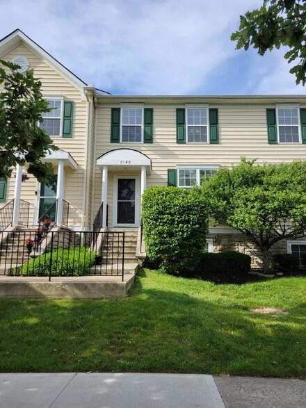 7148 W Campus Rd, New Albany, OH 43054