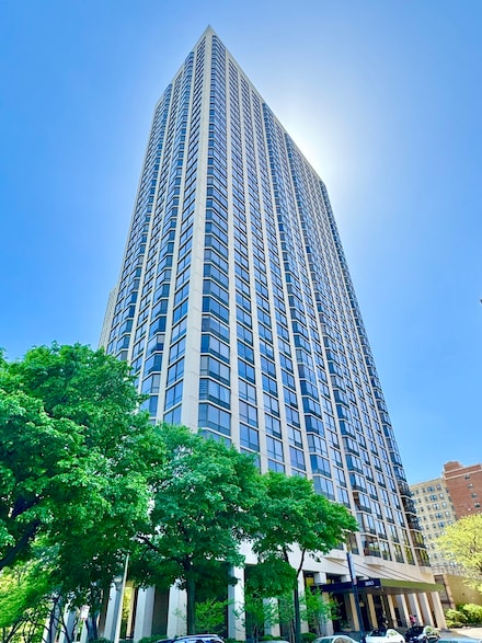 2650 N Lakeview Ave Unit 3505, Chicago, IL 60614